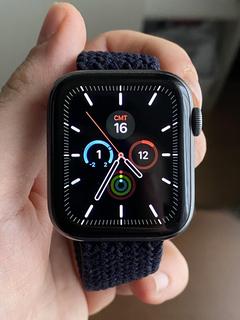 İNDİRİM - TEMİZ APPLE WATCH SERIES 4 - 44MM