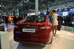  YENİ FORD MONDEO İSTANBULDA YAKALANDI!!