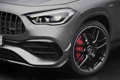 YENI MERCEDES AMG GLA45