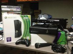  ...:::Xbox 360 slim 250 gb + kinect + guitar here set:::...