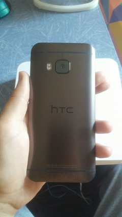  HTC M9 - FUL KUTULU GARANTİLİ ÇİZİKSİZ TERTEMİZ- 1250 TL