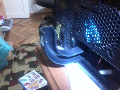 BENCHTABLE MOD :)Standart bir Midi tower kasadan neler yapılabilir?