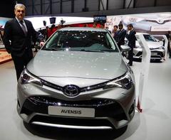  2016 Yeni Toyota Avensis - yeni ve bol fotoğraflar