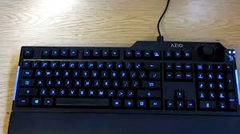  Azio Backlit Mekanik Gaming Klavye kullanan varmı ?