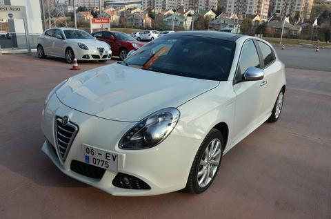 Alfa Giulietta (Jülyet) 1.4 multiair 170 bg TCT incelemesi - güncellendi.