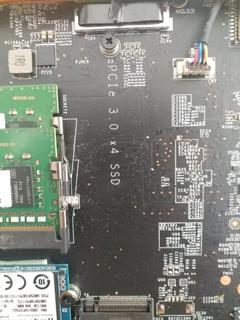 Laptop PCI-e 3.0 4X slota SSD uyar mı?