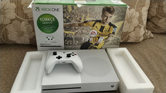 (SATILDI )XBOX ONE S 500 GB  +  4 AY GARANTİLİ +  FİFA 17 KARGO DAHİL 