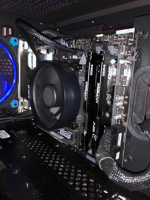 Corsair 4GB DDR4 2133 Mhz ** SATILDI **