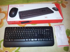  Microsoft Wireless Desktop 2000 Klavye+Mouse seti: 60 TL