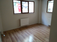 Umraniye yaman evlerde 80 m2 2+1 4 yillik satilik daire