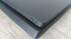 PS4  1 TB SLIM