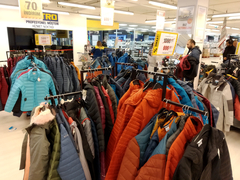 Metro market skechers online