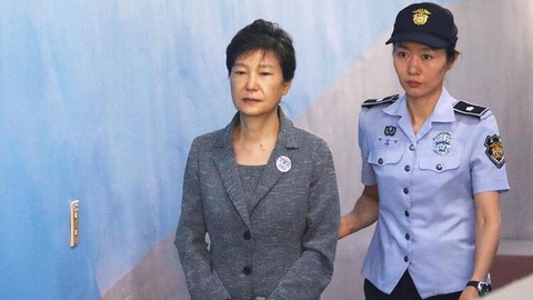 Güney Kore eski lideri Park Geun-Hye’nin 20 yıllık hapis cezası onandı