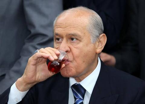 Bahçeli: TBMM'de düzenleme yapılana kadar sosyal medya hesaplarımı askıya alıyorum!