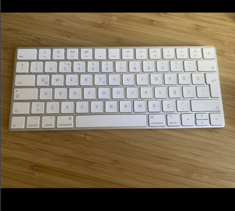 Apple MLA22TQ-A MAGİC KEYBOARD - TÜRKÇE Q