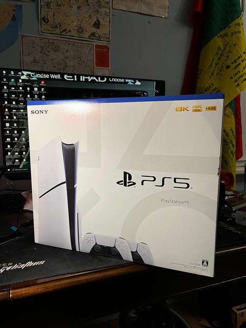 [SATILDI] Playstation 5 - CD li - Slim kasa  - 2 kollu