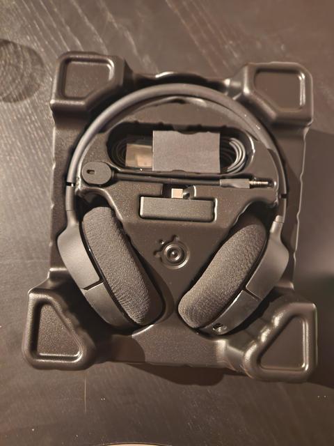 SteelSeries Arctis 1 Wireless Xbox Series