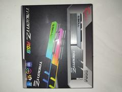 Gskill Trident 2X8 16 GB DDR4 RGB&amp;#39;li Ram CL16 ( Takaslı )
