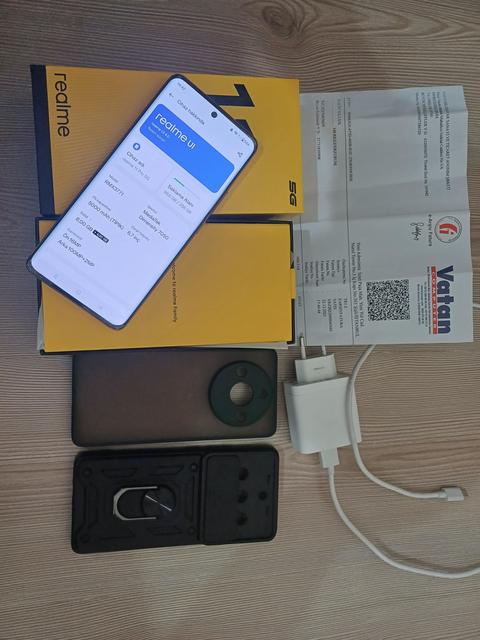 Realme 11 pro 5g. 3 aylık . 8-256. ( Satıldı)