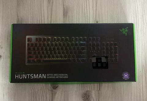 İZMİR-RAZER HUNTSMAN OPTO-MECHANİCAL (MEKANİK)OYUNCU KLAVYESİ-PURPLE(MOR)SWİTCH