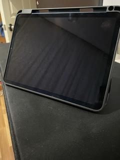 iPad Air 5 + Pencil + Kılıf