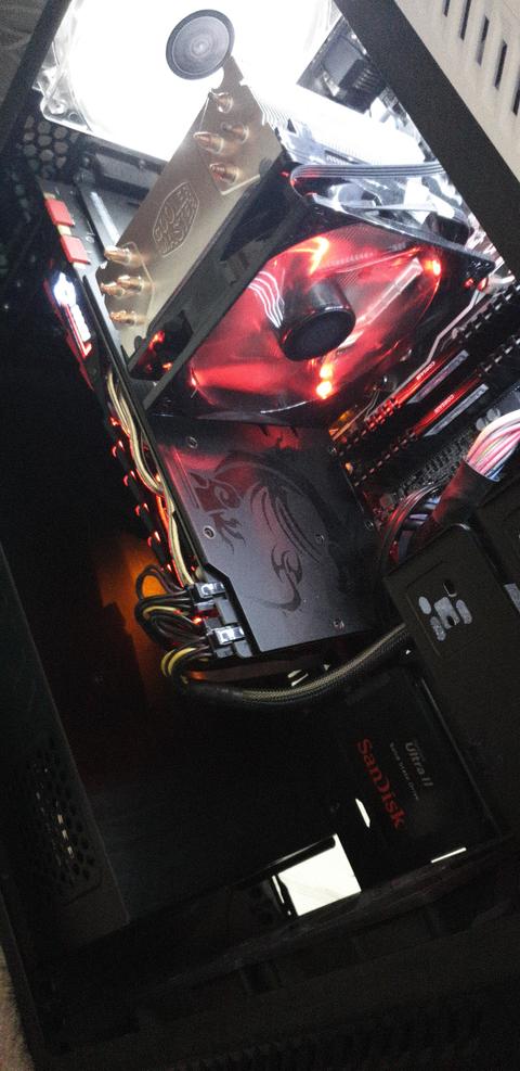 I7 10700f 32gb Corsair 3200 mhz ram Msi b460m pro vdh wifi anakart