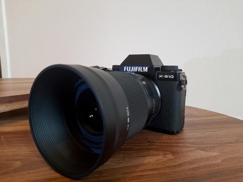 [SATILIK] Fujifilm X-S10 + XF 16-80 + Sigma 30mm f/1.4 (Ekstralı Komple Set)