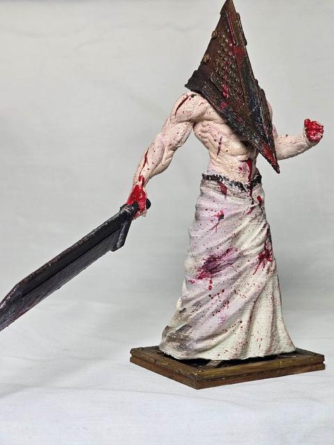 Pyramid Head / Silent Hill 3D Figür