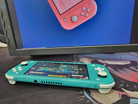 [SATILDI] Nintendo Switch Lite Oyun Konsolu