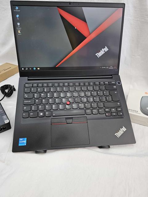 Lenovo ThinkPad E14  i5-1135G7 16GB 256GB SSD W11 Pro 14" Full HD Notebook