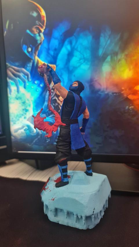 Mortal Kombat SCARPiON / SUB-ZERO Figür