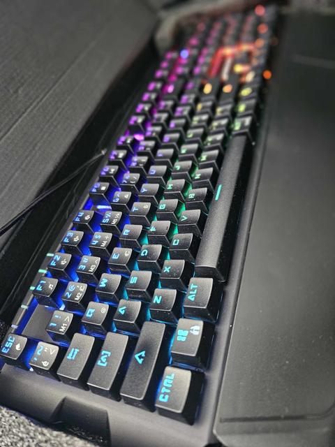 Gamepower Katana RGB Kablolu Mekanik Oyuncu Klavyesi