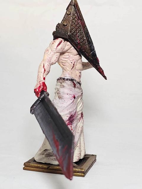 Pyramid Head / Silent Hill 3D Figür