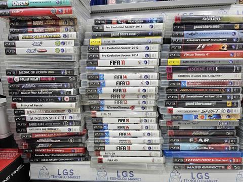 Yüzlerce PSP / PS3 / XBOX360 Oyun Çeşitleri