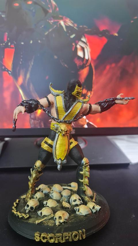 Mortal Kombat SCARPiON / SUB-ZERO Figür