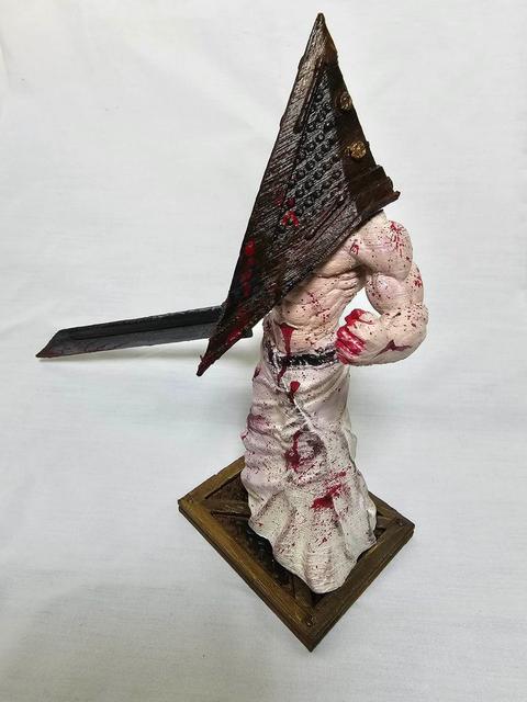 Pyramid Head / Silent Hill 3D Figür