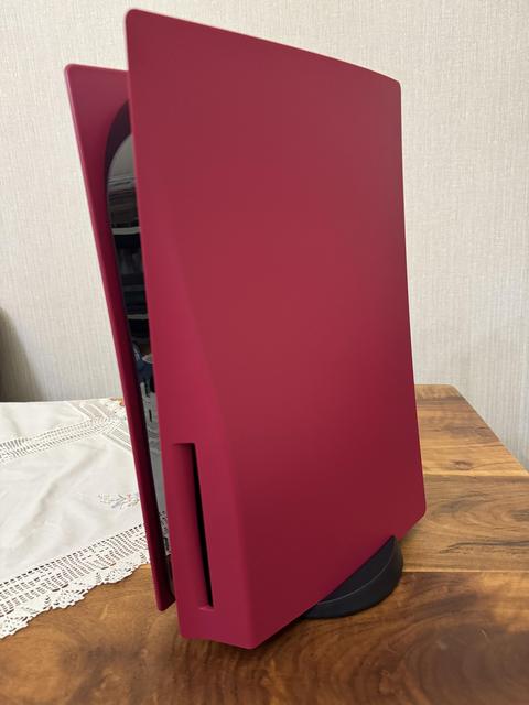 [SATILDI] Playstation 5  / Kırmızı Kapak / 15.000TL