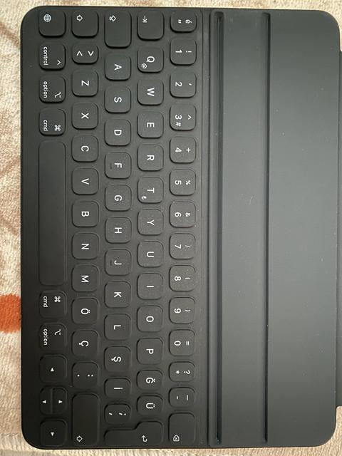 Satılık İpad İçin Smart Keyboard Folio