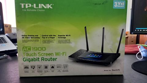 TP-LINK TOUCH P5 AC1900 DOKUNMATİK EKRAN