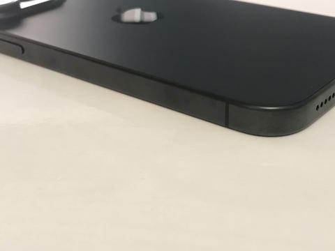 iPhone 15 Pro Max Siyah Titanium Türkiye Cihazı - 2 Adet
