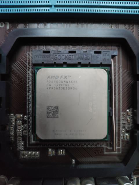 AZ ve TEMİZ KULLANILMIŞ ASUS M5A78l LE ANAKART ve AMD FX-6300 İŞLEMCİ