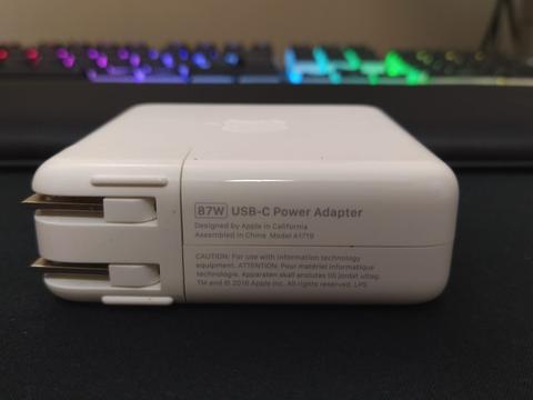APPLE 87W USB-C POWER ADAPTER