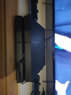 Satılık Ps4 1 tb temiz kullanıldı. içi dahi hiç açılmadı. hic tamire uğramadı.