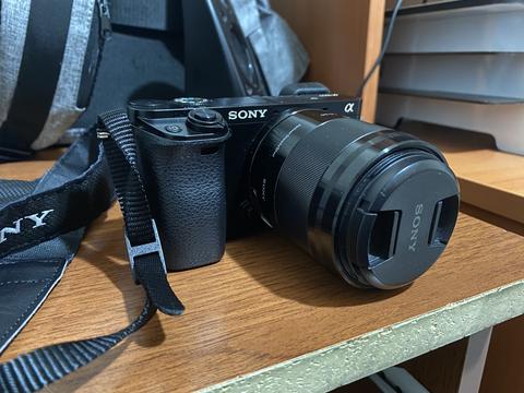 [SATILDI]Sony A6000 - Sony SEL 50mm f/1.8 OSS Lens (Black)