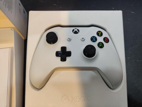 [SATILDI] Xbox 8.Nesil Gamepad