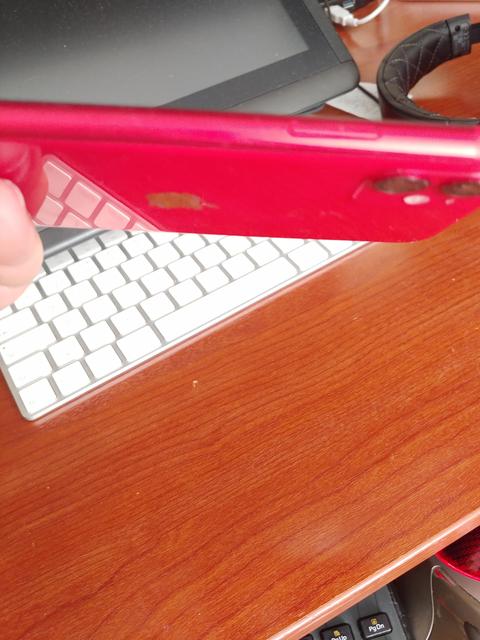 Iphone 11 64 Kırmızı Kayıtsız+ Kılıf şeklinde pil (siyah)