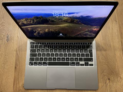 Satılık Macbook 2023 AIR M1 - KUSURSUZ