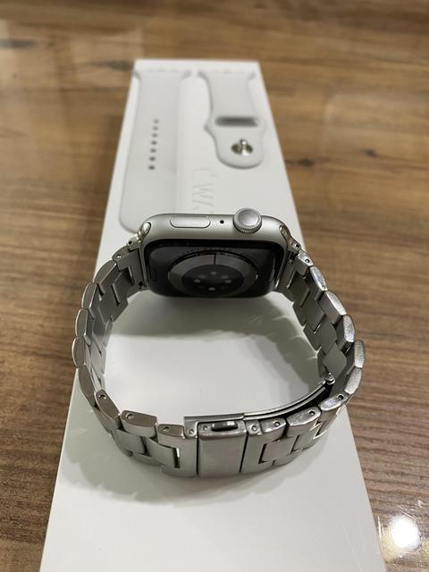 APPLE WATCH 6 SİLVER 44 mm 2 aylık nokta hatasız