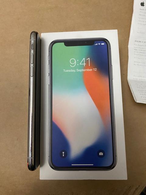 Temiz Satılık Iphone X 64 GB ve Iphone 11 64 GB