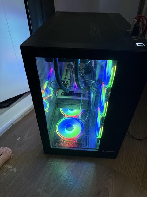 MONİTÖR DAHİL 7800xt CANAVAR SİSTEM